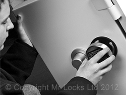 Llantrisant Locksmith Safe Engineer